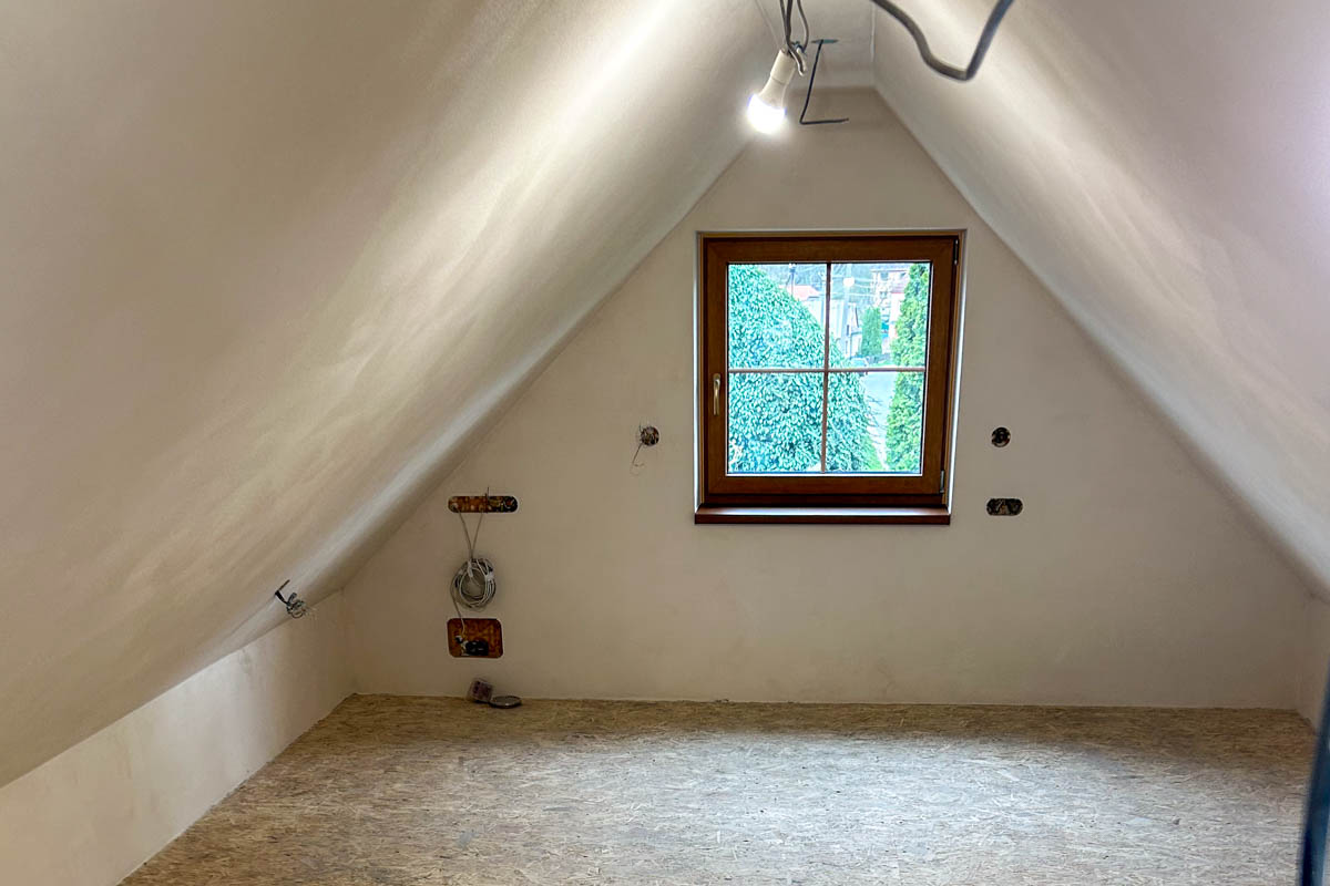 Vnitřní štuky půdní vestavby Vítězslav Mach